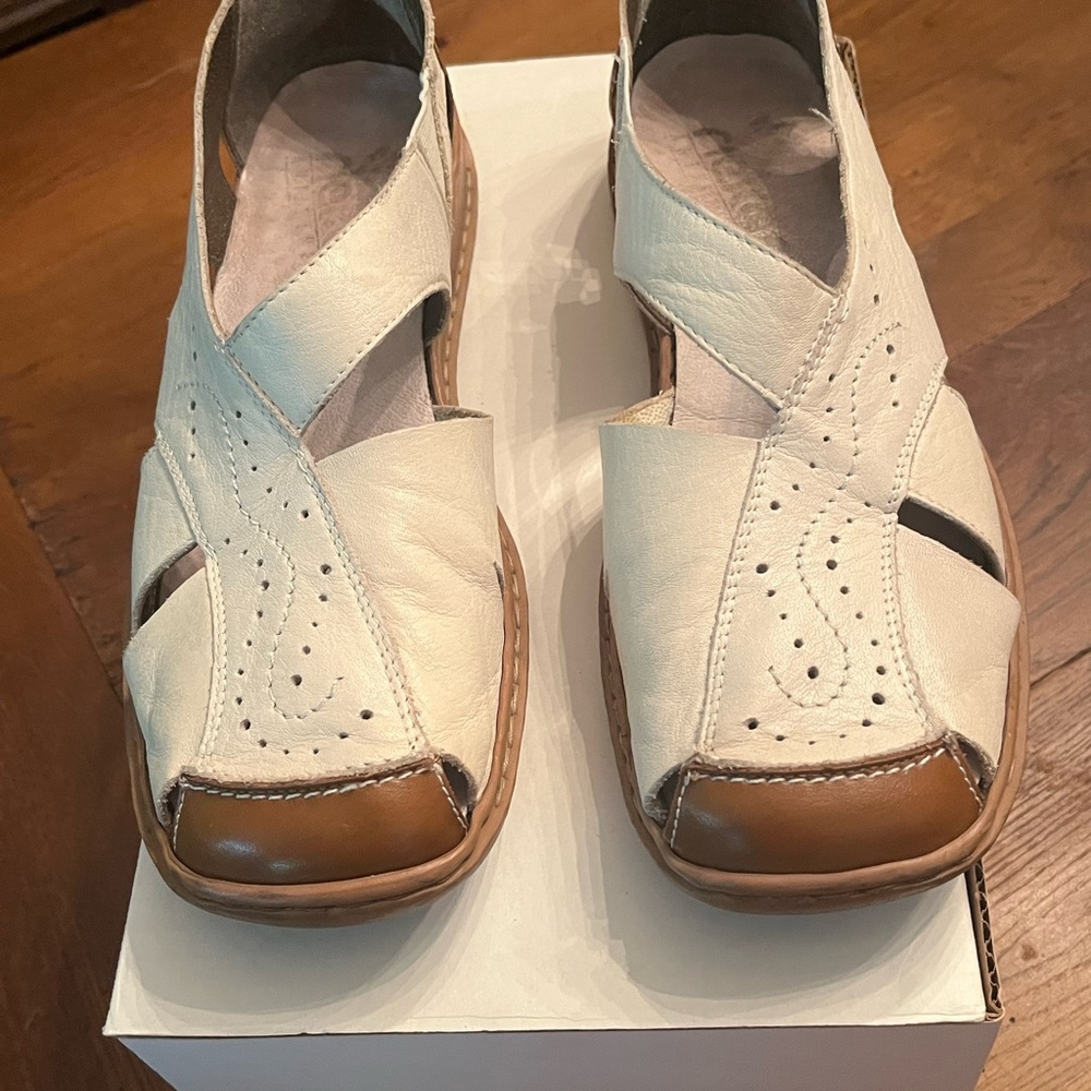 Ladies Reiker shoes